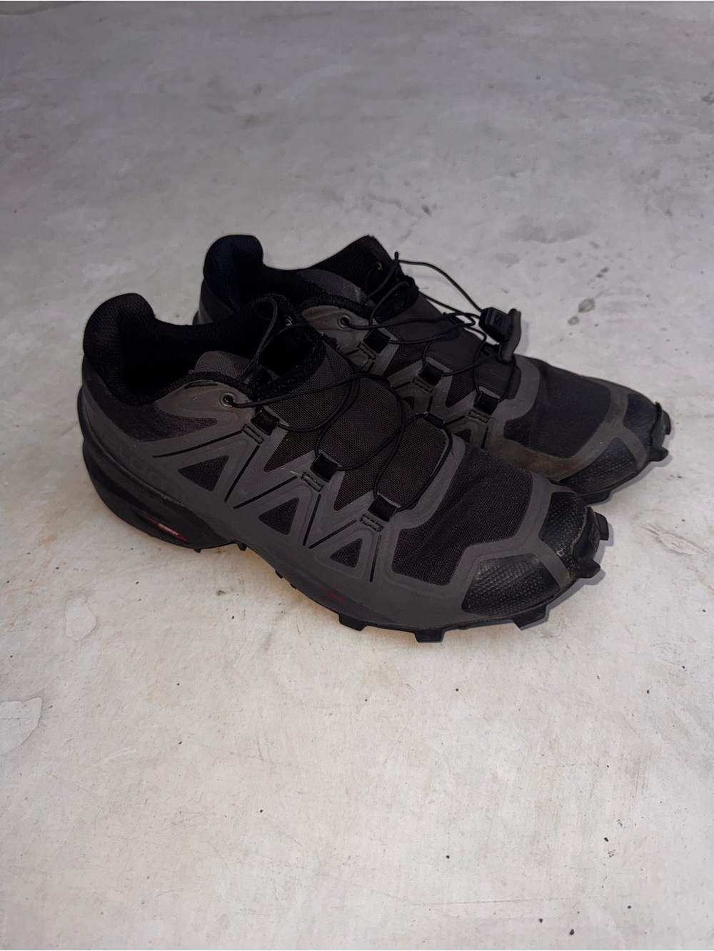 Salomon Men's Black Gray Trail Running Shoes - Picture 2 of 5